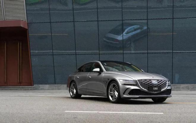 试完这车，感觉像吃了顶级韩牛