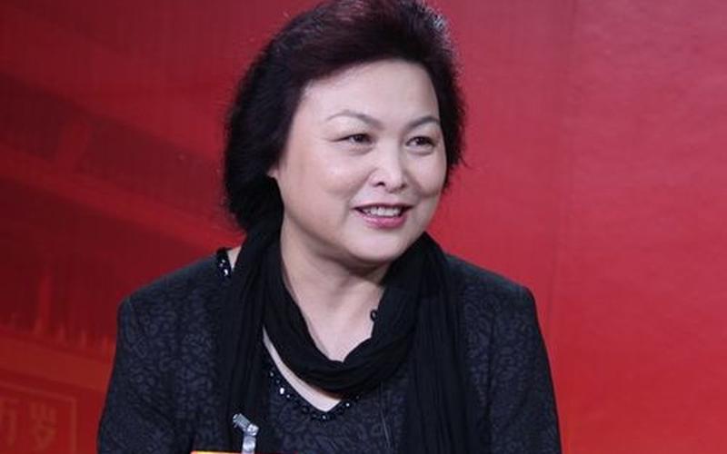 王凤英去留成谜 本人及何小鹏均未回应 